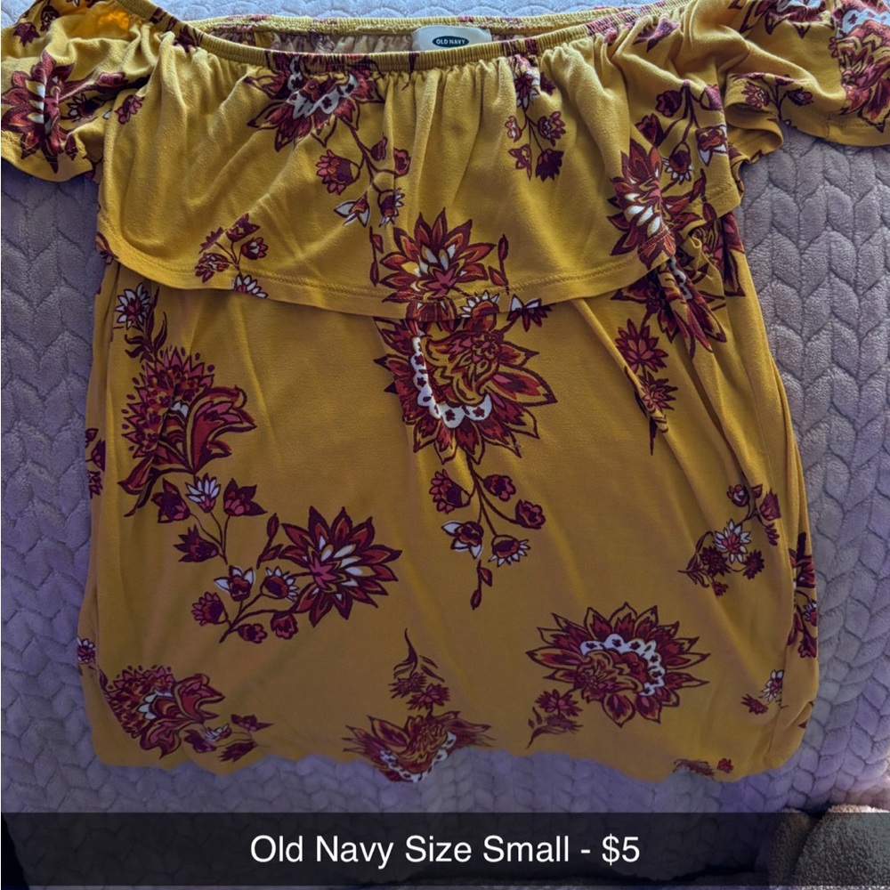 Old Navy On/Off Shoulder Blouse